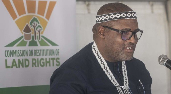 Minister Nyhontso, mayor in standoff with suspected Eastern Cape taxi boss, gunmen