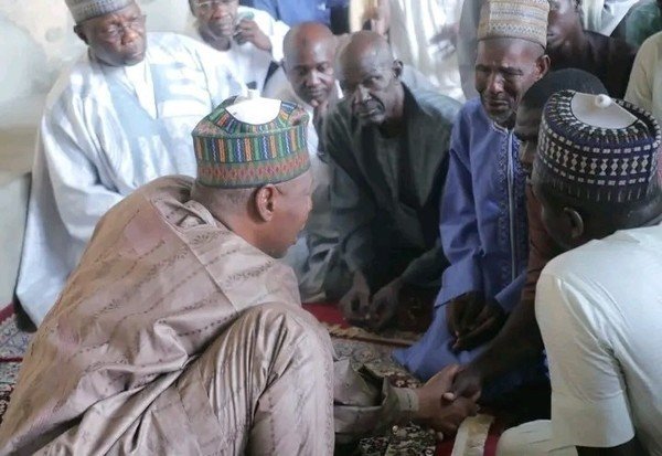 Zulum offers scholarships to children of CJTF members killed in IED blast