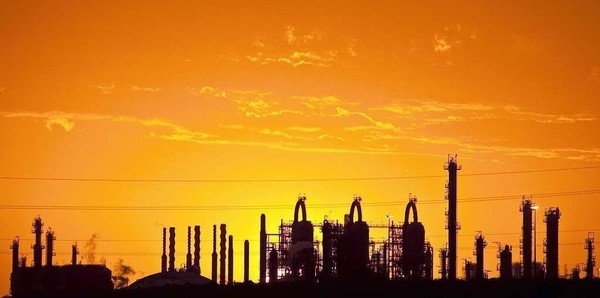 amaBhungane | Dirty Fuels part 2: PetroSA’s R11 billion ‘contaminated’ petrol deal