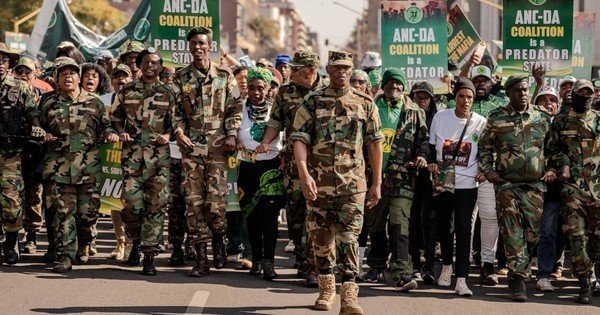 MK Party arrives at Union Buildings to deliver demands to president’s office