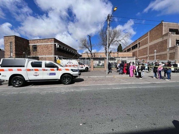 Man killed at Athlone court in apparent gang hit
