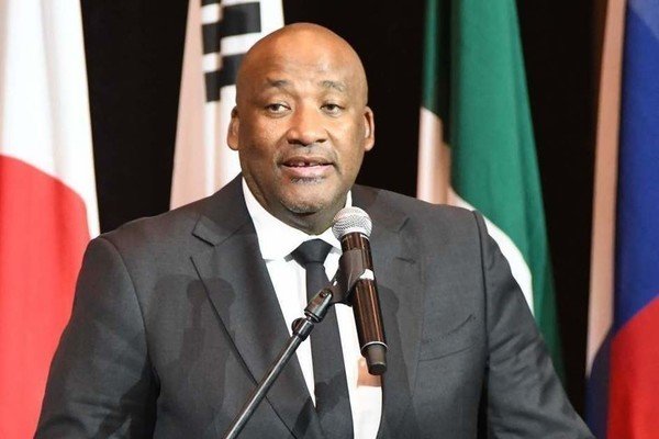 ‘Disappointed’ professor refuses to back down from years-old SAHRC complaint against McKenzie