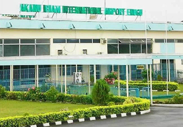 Enugu airport runway shut as aircraft suffers landing gear failure