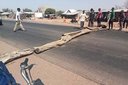 Bolgatanga: Sumbrungu youth block highway over rising road d...