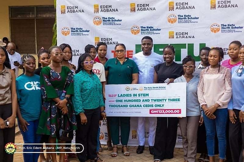 Second cohort of 400 students benefit from Edem Agbana schol...