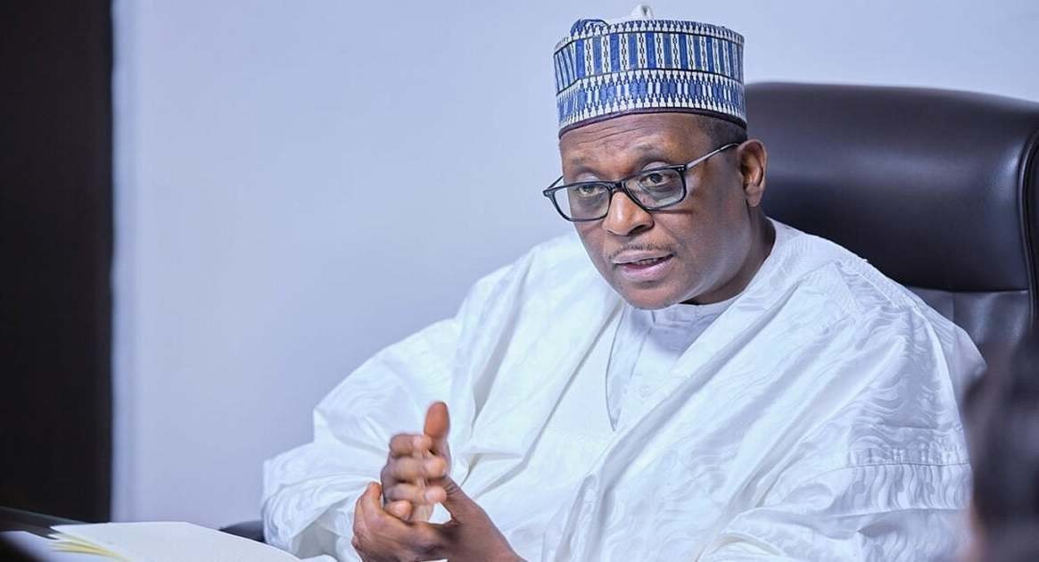 Pate meets Airbus in France over emergency medical helicopters