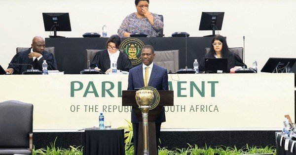 Mashatile pledges ongoing state support for small-scale farmers as global conflicts drive up fuel costs