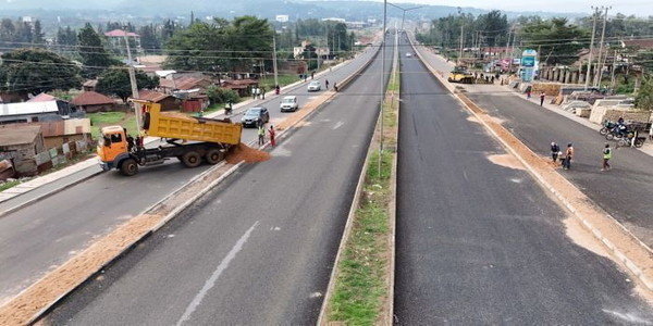Traders Along Busy 85 Kilometre Highway Given 30 Days to Vacate