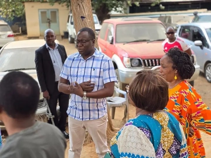 NRPUP Presidential running mate Makebi Zulu visits Xavier Chungu at Kabwata Police Station