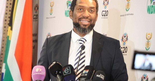 NSFAS accommodation cap needed to control rising costs, says Manamela