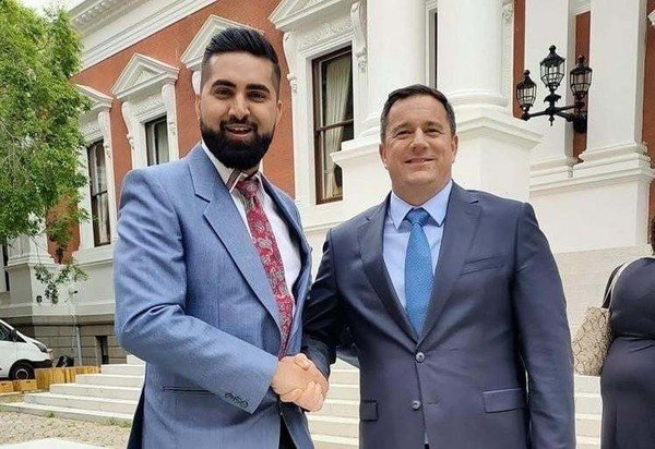 ‘Bogus doctor’ saga pulled from DA agenda as pressure mounts on party to act