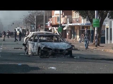 South Africa: violence and looting in KwaZulu-Natal and Johannesburg