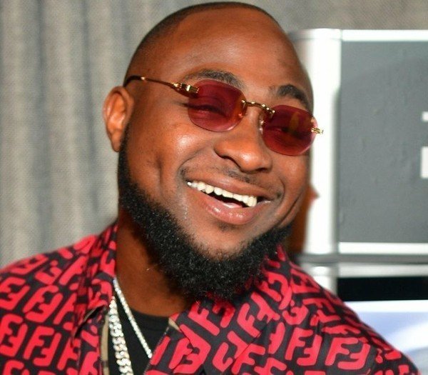 Davido raises N151m in a day hours after posting account details