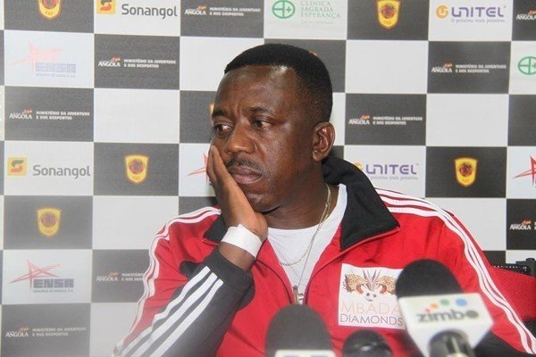 Zimbabwe football legend Rahman Gumbo dies 