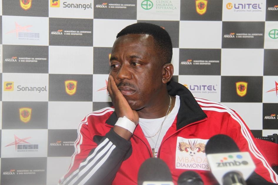 Zimbabwe football legend Rahman Gumbo dies 