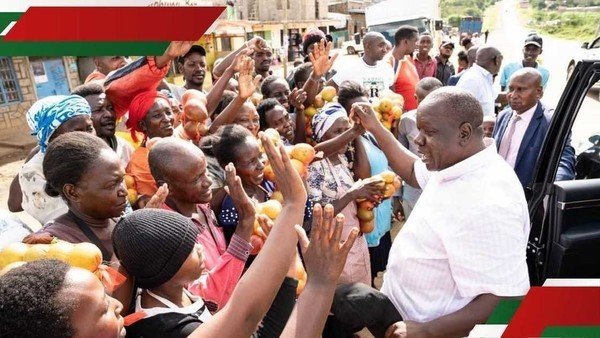 Kitui: Joy, excitement as ex-cs Fred Matiang'i strolls in market, interacts with...