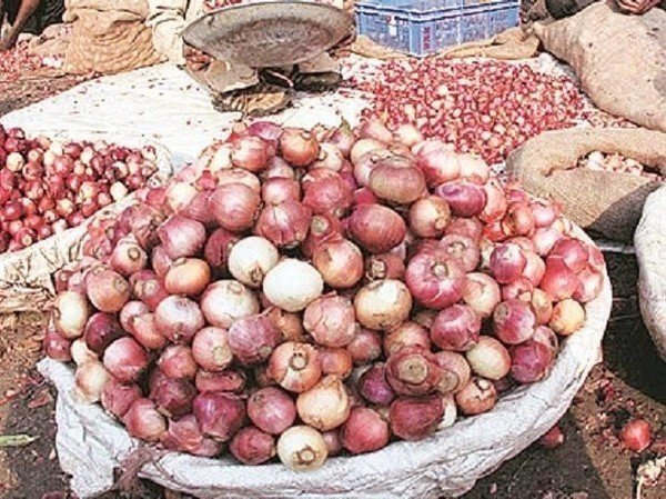 Onion farmers blame flooding, climate change for price hike