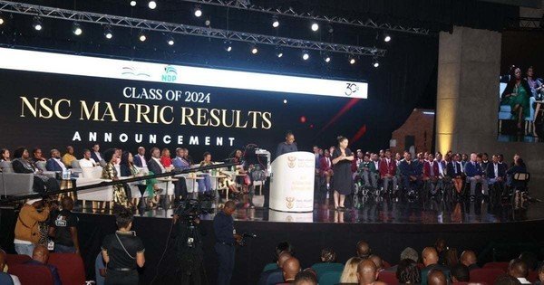 BOSA's Maimane calls out DA, Gwarube for hypocrisy over pass rate