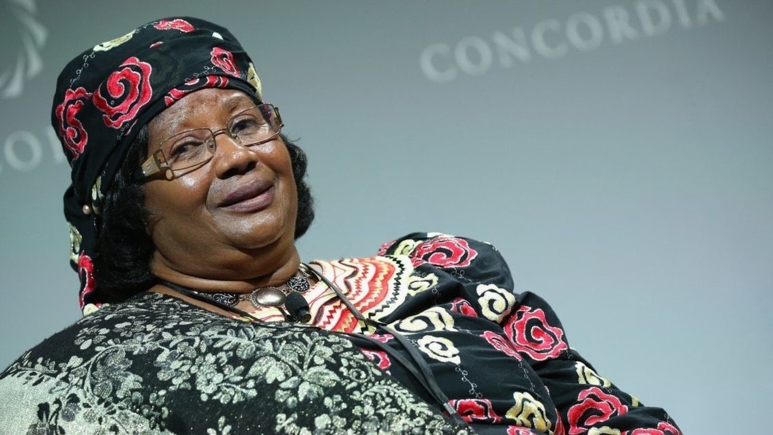  Joyce Banda Withdraws from Malawi Presidential Race