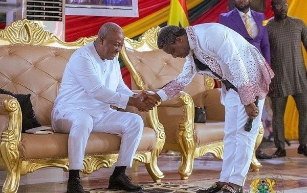 President Mahama worships with Opambuor