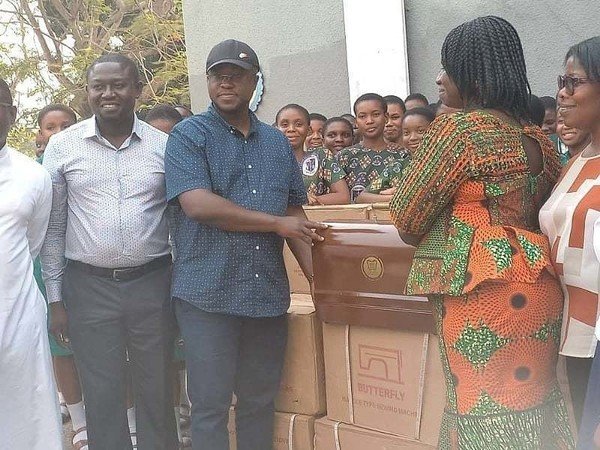 Oforikrom MP donates 20 sewing machines to St. Louis Senior ...