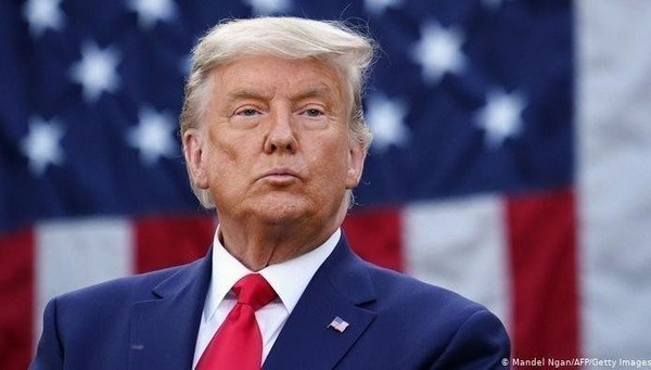 Trump pardons 1,500 Capitol rioters