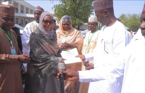 Zulum donates 19 vehicles to Borno judges