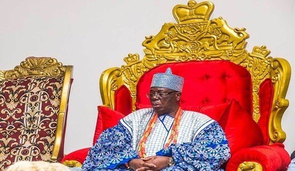 Ekiti monarch disbands Sharia panel, summons Islamic leaders