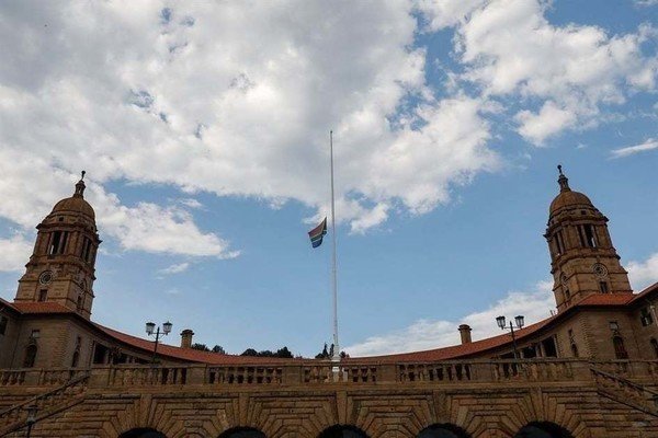 SA flag to be flown at half-mast for 7 days to honour SA troops killed in DRC