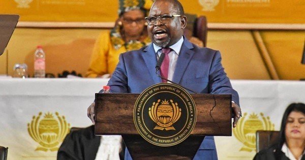 DA, COSATU opposed to prospect of tax hikes ahead of Budget Speech