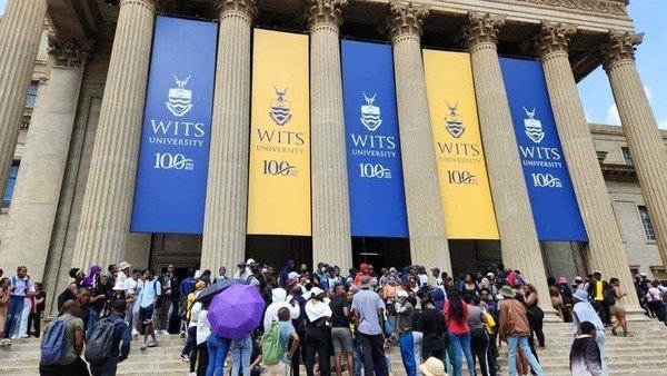 Wits University, SRC agree to extend student registration deadline to Tuesday