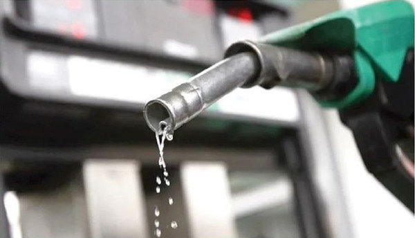 NNPCL slashes petrol price to N860/litre - Marketers
