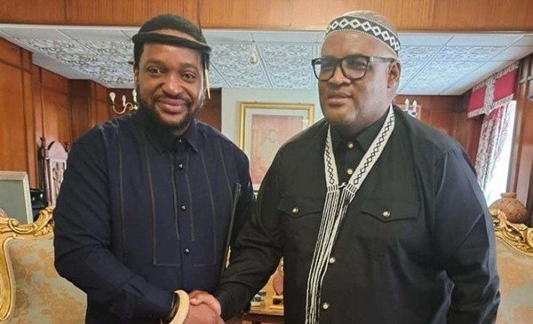 How the land reform minister was allegedly 'forced' to apologise to AmaZulu king