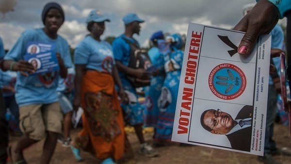 Malawi votes in tight election as Mutharika seeks second term