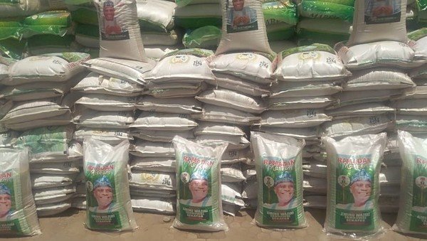 Tambuwal distributes Ramadan aid to 30,000 Sokoto households