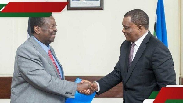 Kenyans shower Justin Muturi with praises as he hands over office to Mudavadi: “...