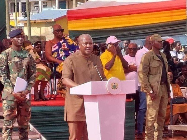 Annual $400 million imports of chicken is a shame — Mahama