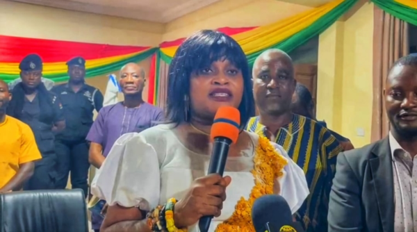 Margaret Naana Ackom unanimously confirmed as DCE for Gomoa ...