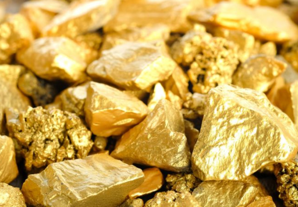 Gold price hits record high above $3,500