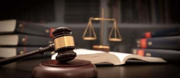 Businesswoman in $13,000 fraud case caged again