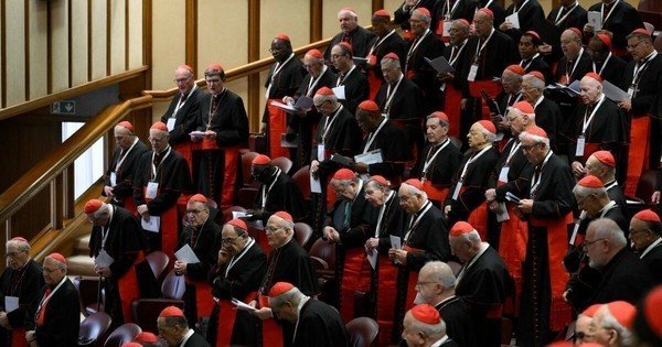 Cardinals hold ninth meeting ahead of vote for new pope