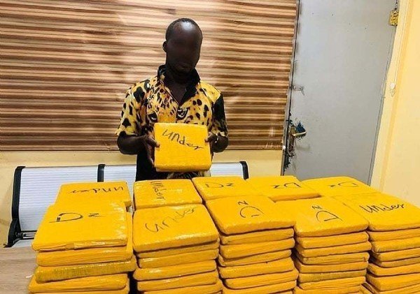 V/R: Police arrest man for possession of 92 slabs of Indian ...